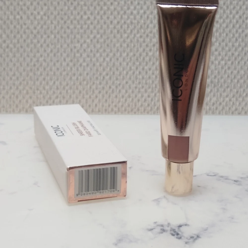Iconic London Sheer Blush in Fresh Faced